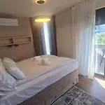 Val21,villa 200 M From The Sea With Pool And Fitness Villa