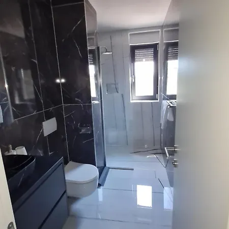 Val21,villa 200 M From The Sea With Pool And Fitness Funtana