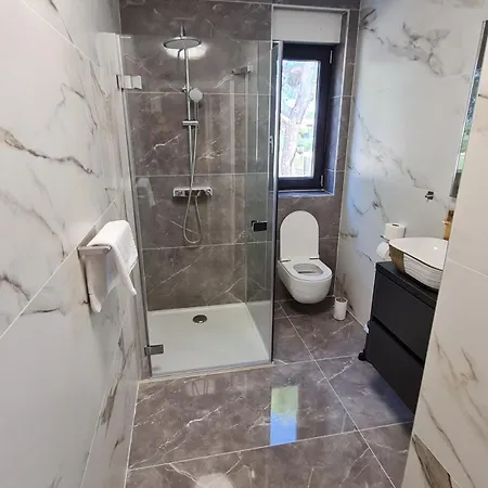 Βίλα Val21,villa 200 M From The Sea With Pool And Fitness *