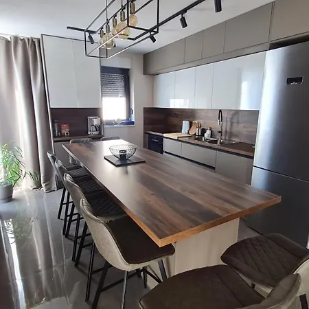 Val21,villa 200 M From The Sea With Pool And Fitness Villa