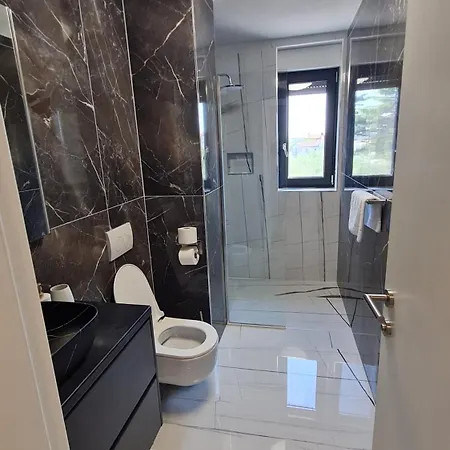 Val21,villa 200 M From The Sea With Pool And Fitness Funtana