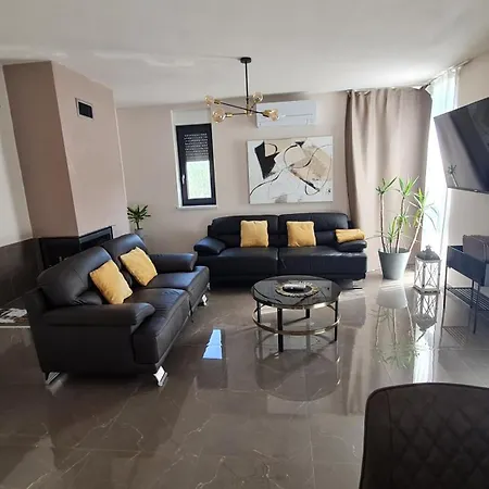 Val21,villa 200 M From The Sea With Pool And Fitness
